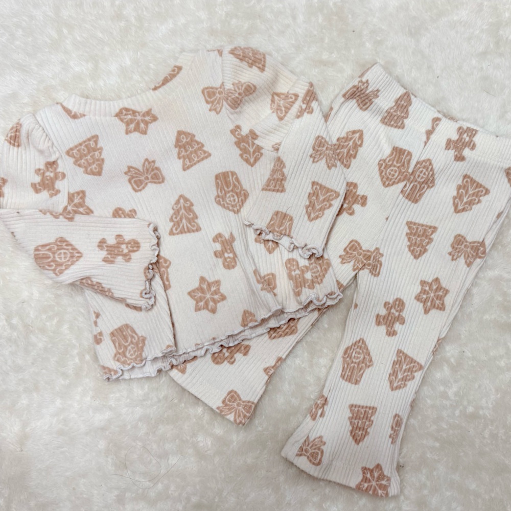 Cat & Jack Christmas Gingerbread Two Piece Set